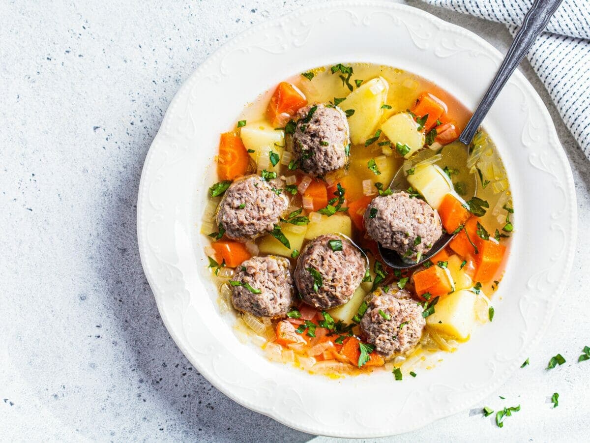 Kodune frikadellisupp