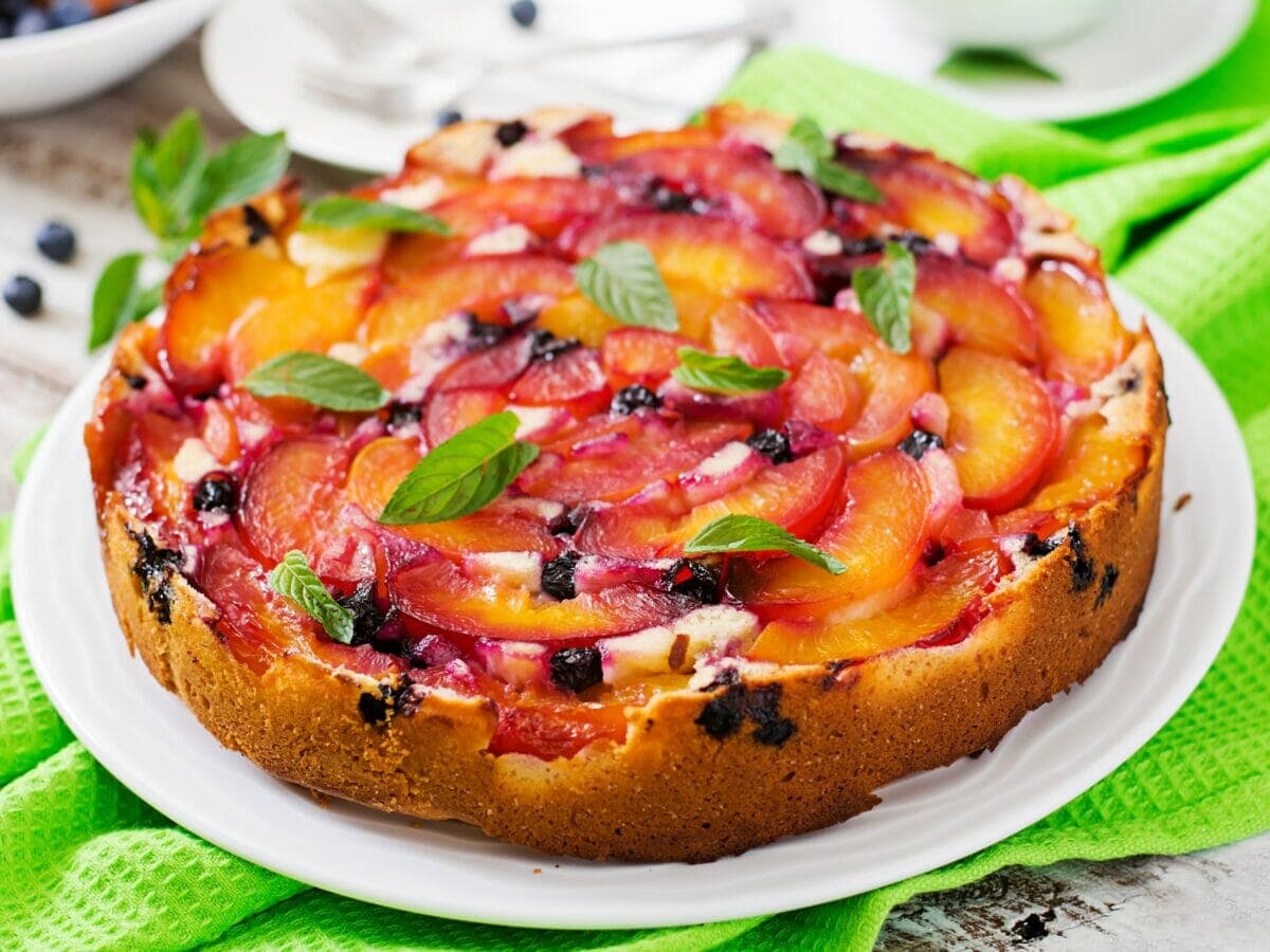 Virsiku-mustika kook Kreeka jogurtiga