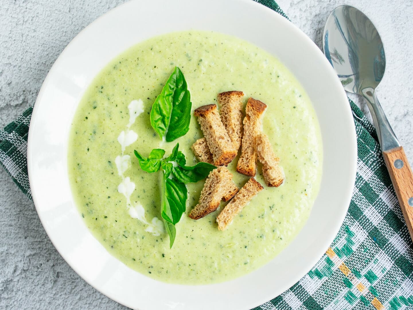 Suvikõrvitsa püreesupp