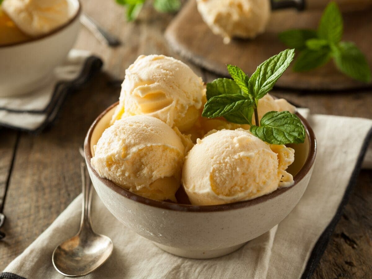 Lihtne vaniljejäätis