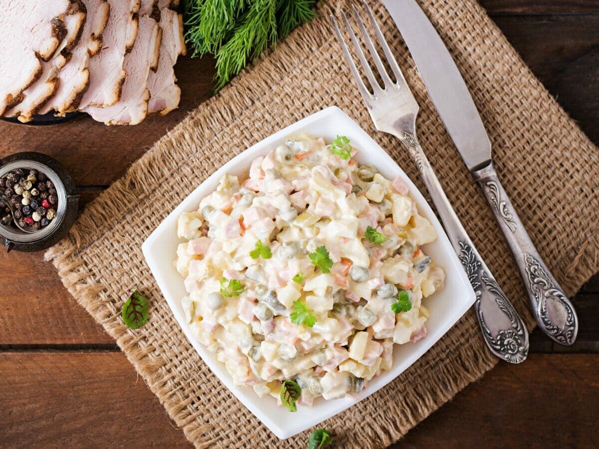 Kartulisalat hernestega