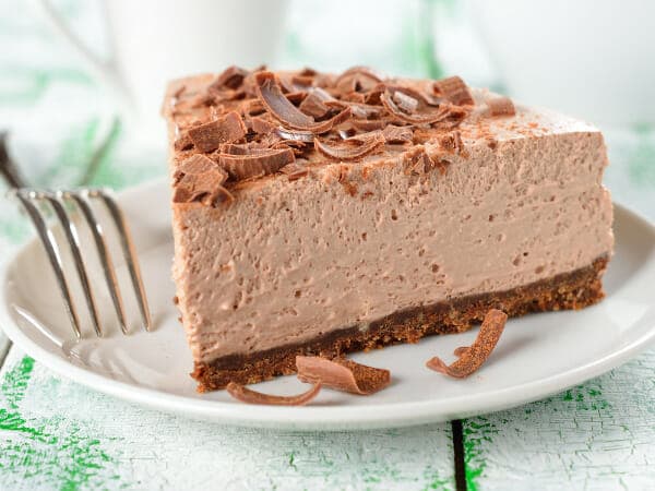 Küpsetamata toorjuustukook piimašokolaadiga