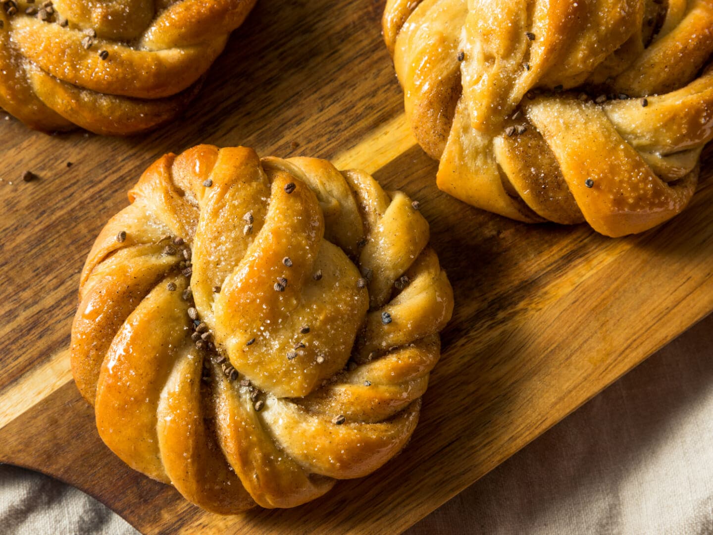 Rootsi kardemonisaiad ehk kardemummabullar